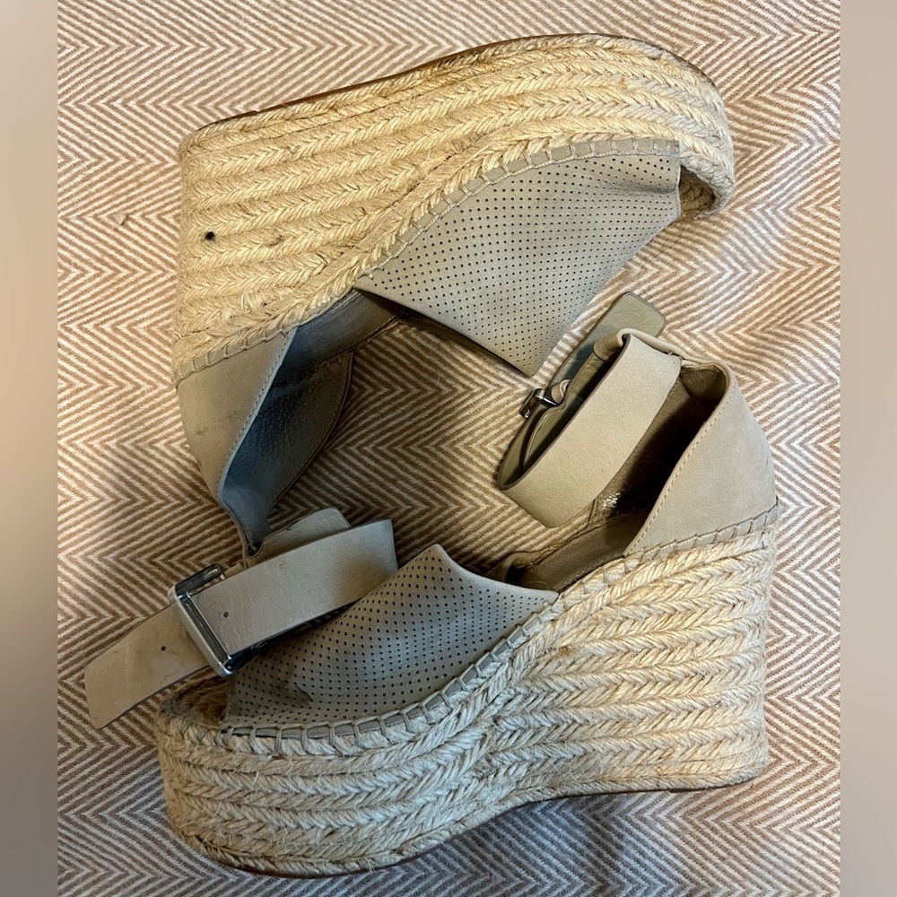 EUC Marc Fisher Women's Adalyn Espadrille Wedge Sandal Size 7 - Picture 2 of 6